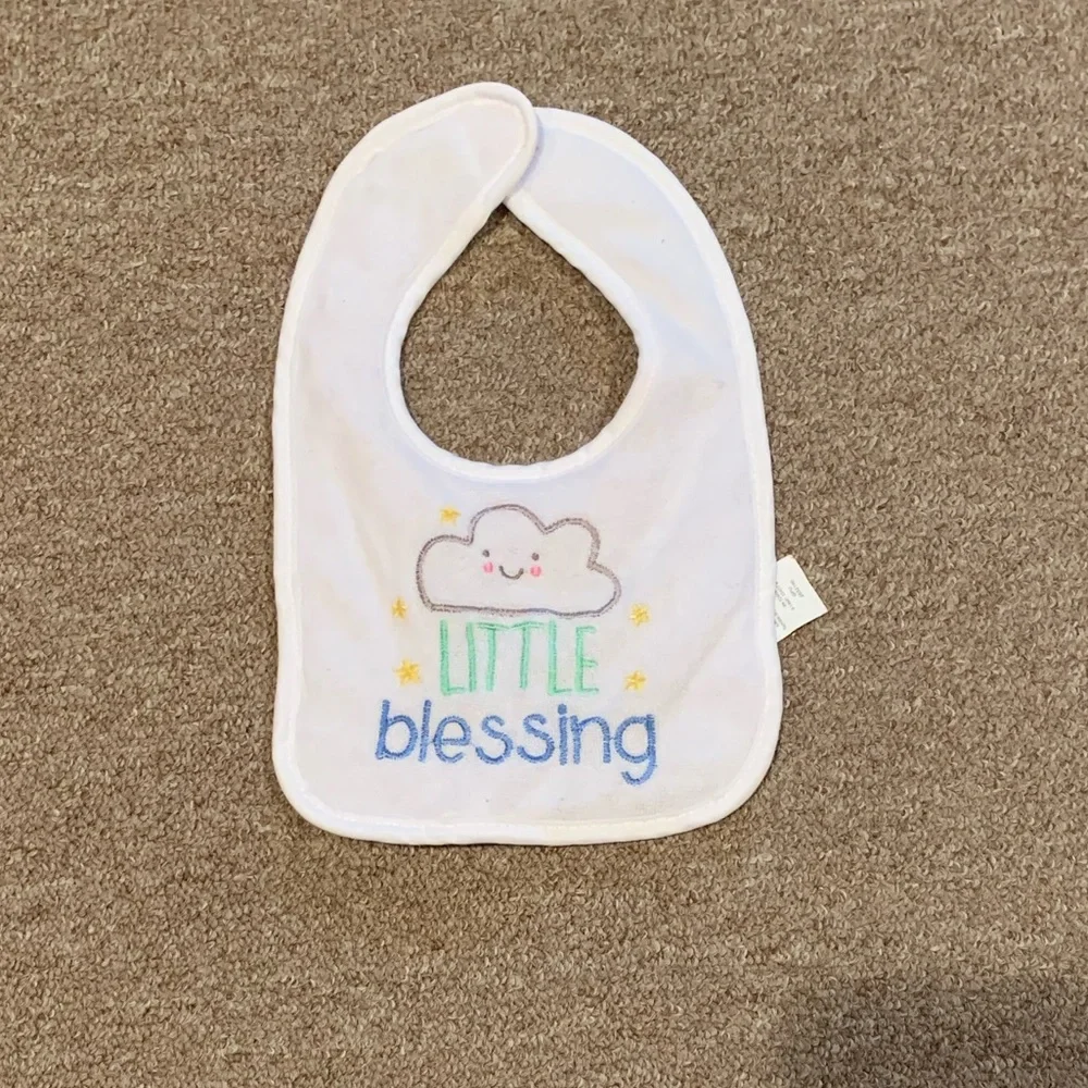 🌺 4 pack basic essential bibs for feeding infant baby!